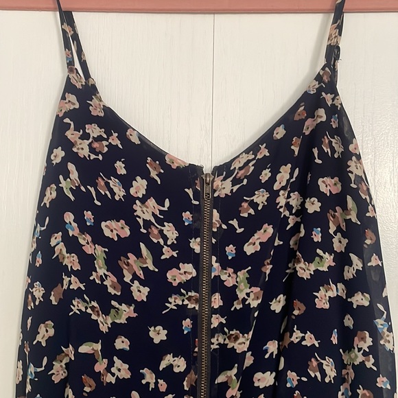 Floral Romper - Picture 3 of 6